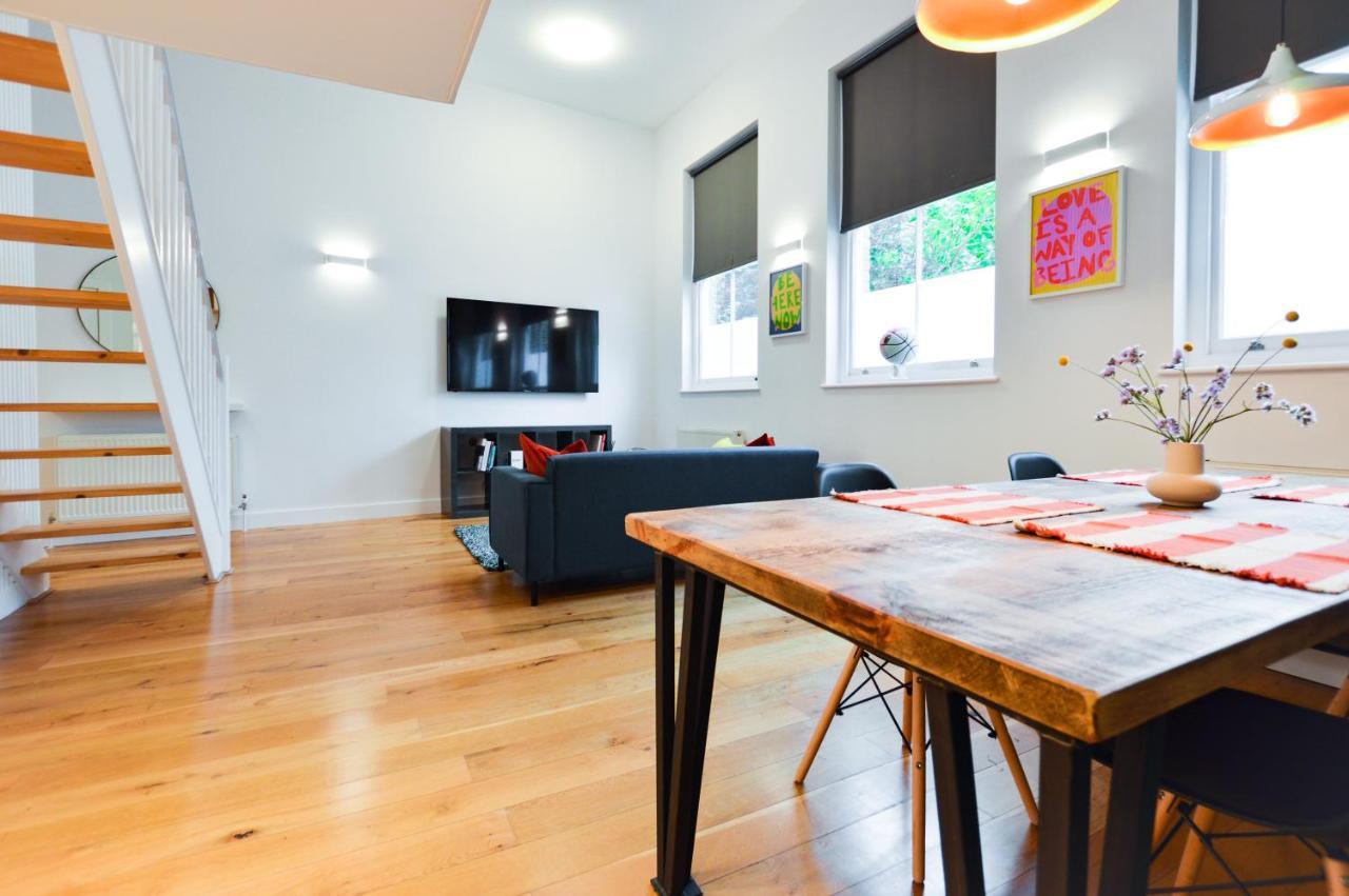 Spacious West Hampstead Apartment With Mezzanine Bedroom By Concept Apartments London Exterior foto